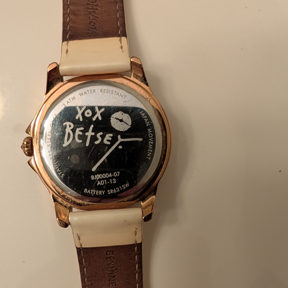Betsey Johnson Cream Strap Rose Gold-Tone Backcase Women's Watch